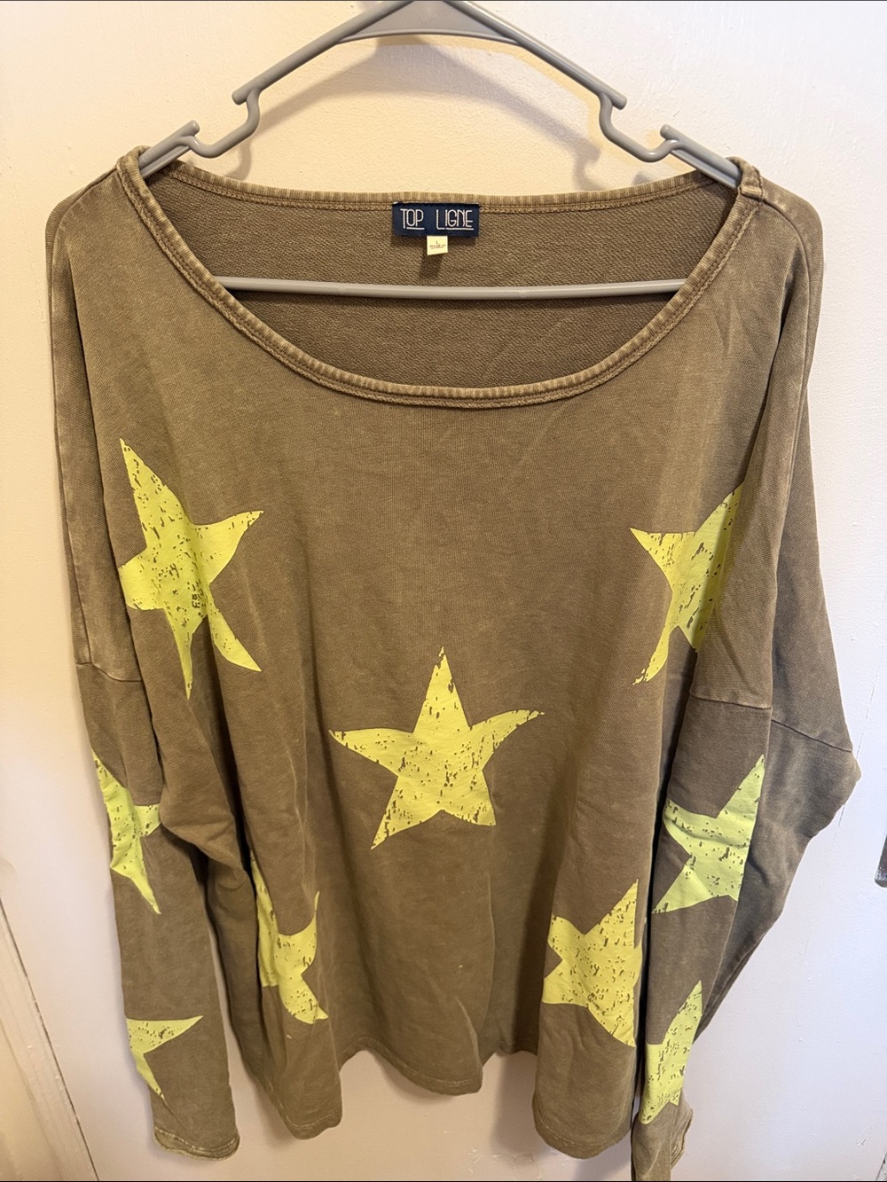 Top Light Olive Star Sweatshirt with Yellow Stars
